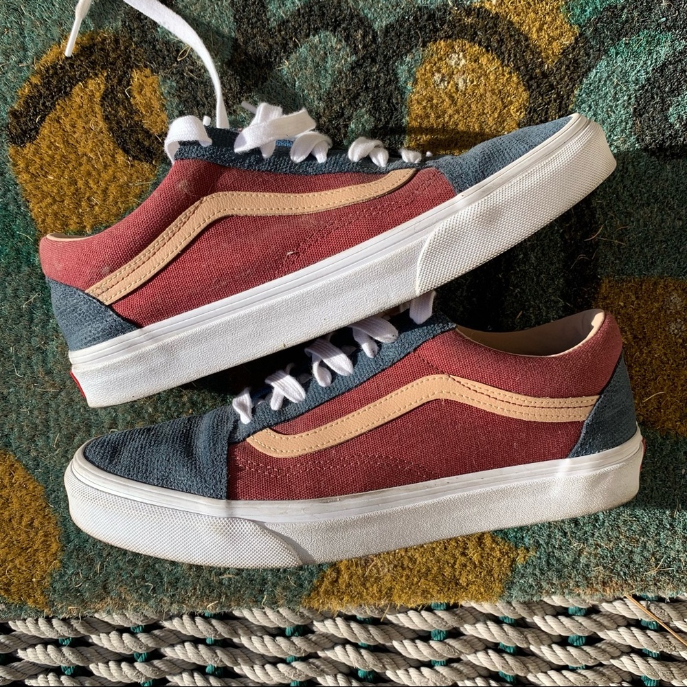 EUC Vans Old Skools - Blue and Maroon